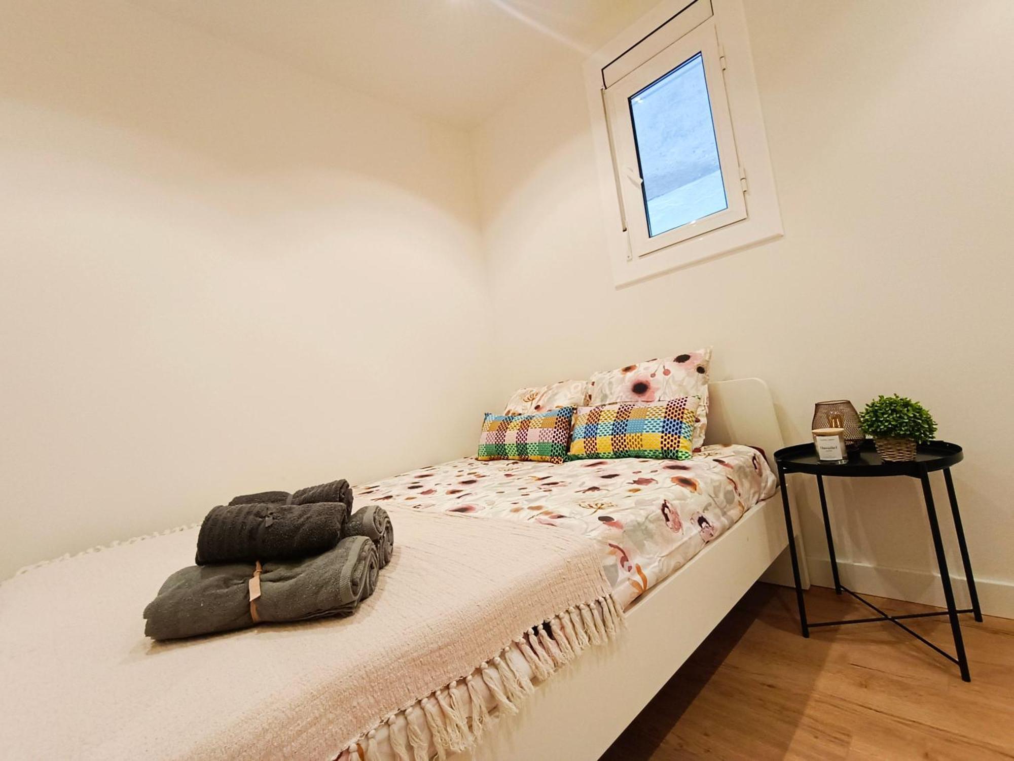 Private Rooms In Born Барселона Экстерьер фото
