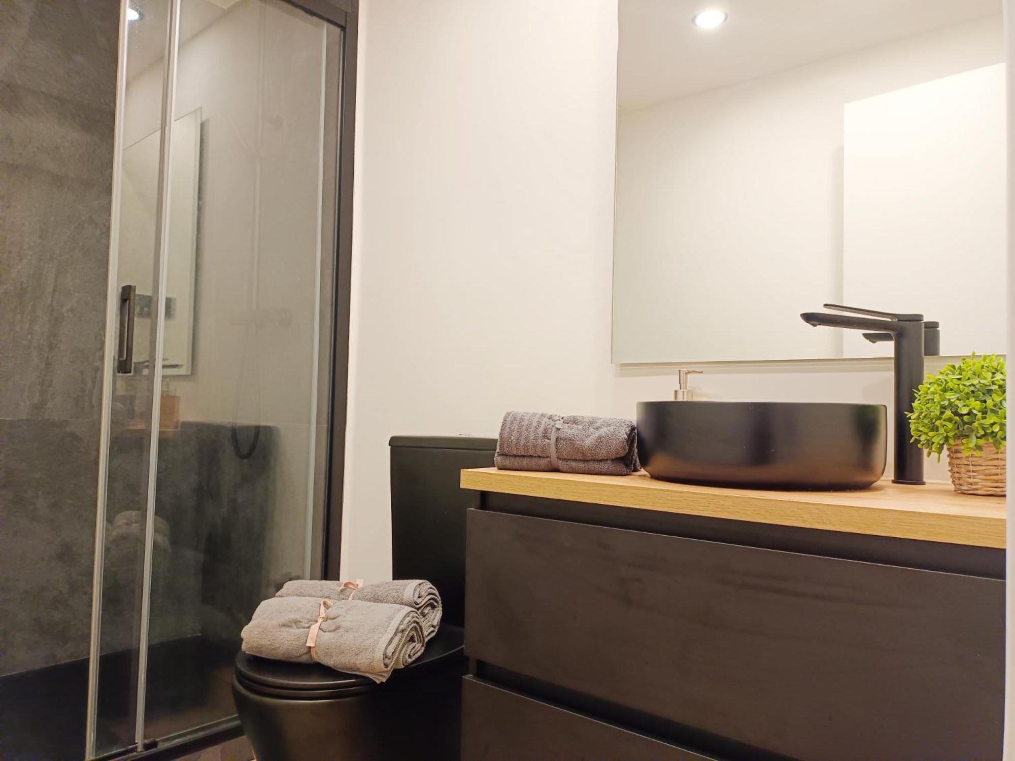 Private Rooms In Born Барселона Экстерьер фото