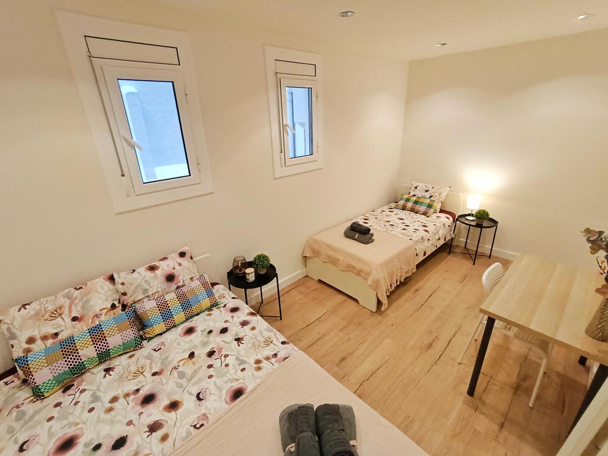 Private Rooms In Born Барселона Экстерьер фото